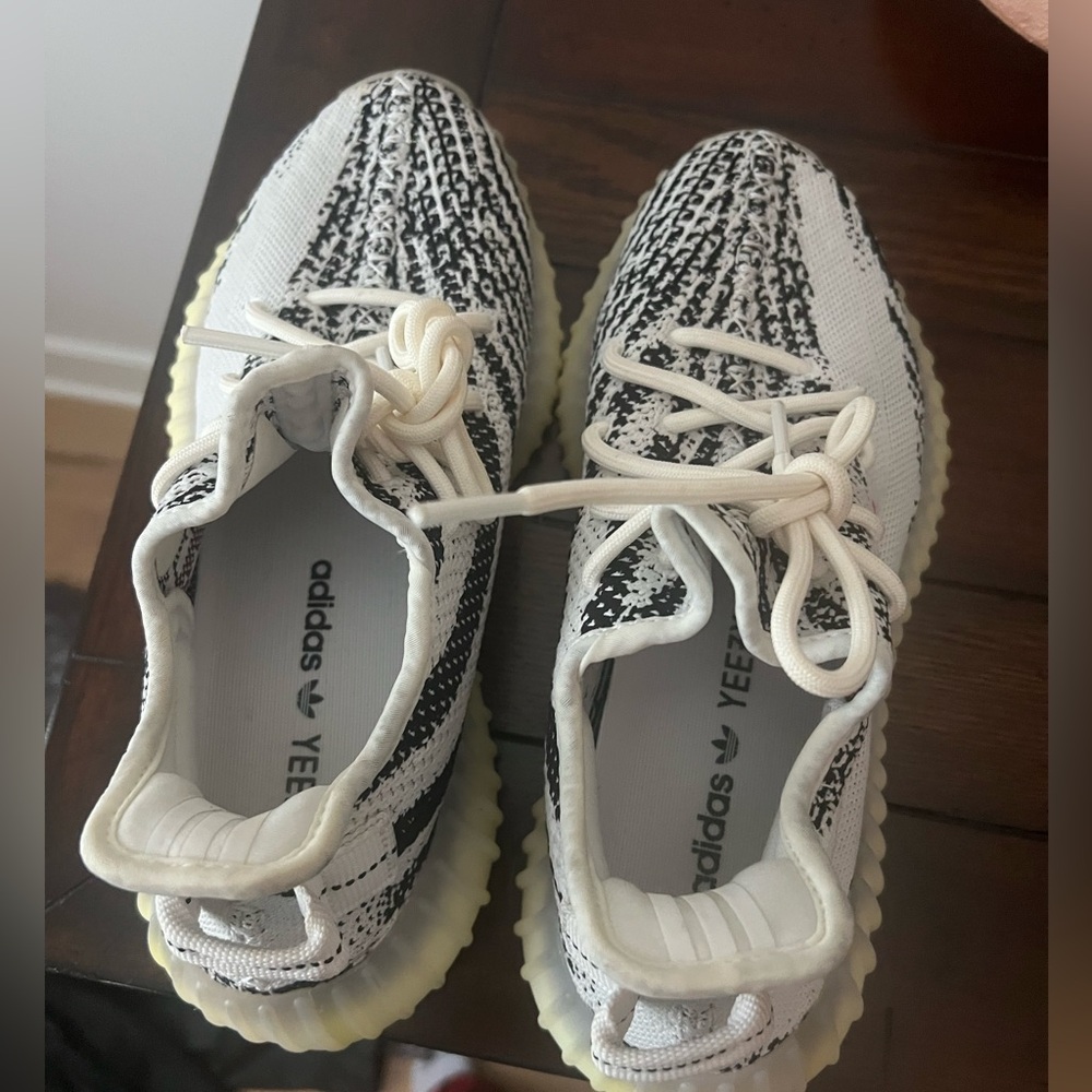 Yeezy Size 7